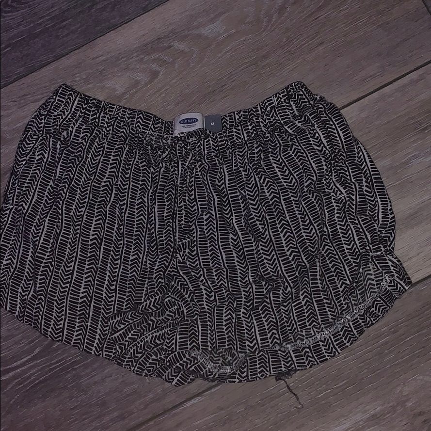 Flowly Patterned Shorts